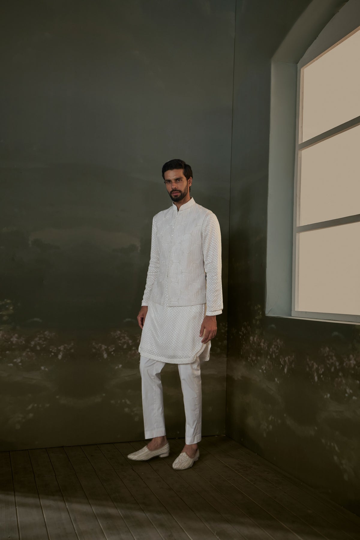 IVORY GEORGETTE KURTA AND PANT WITH EMBROIDERY NEHRU JACKET