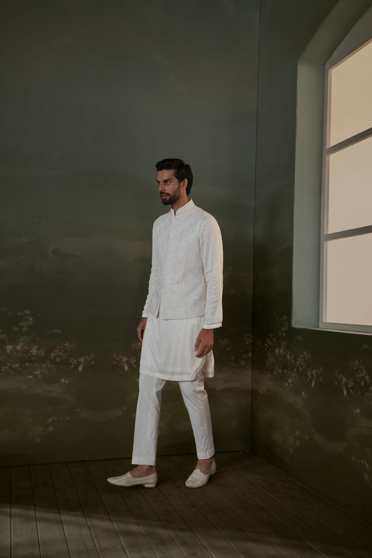 IVORY GEORGETTE KURTA AND PANT WITH EMBROIDERY NEHRU JACKET