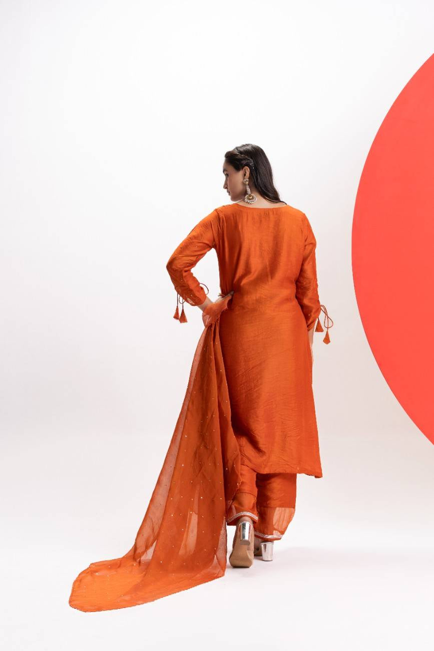 ORANGE SCALLOPED FESTIVE KURTA SET