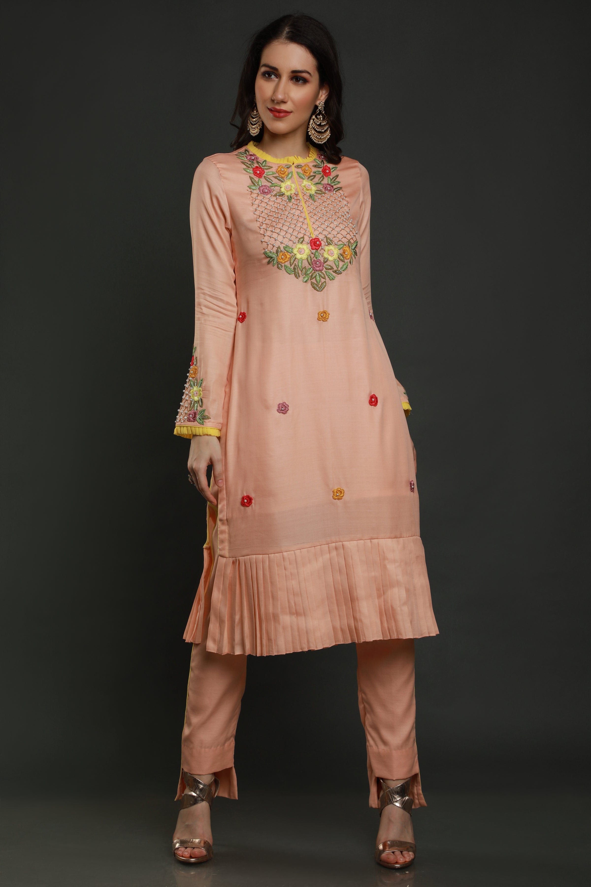 Sahana Kurta with pants and dupatta
