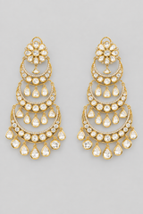 Bold and dramatic pair of kundan polki chaandbalis