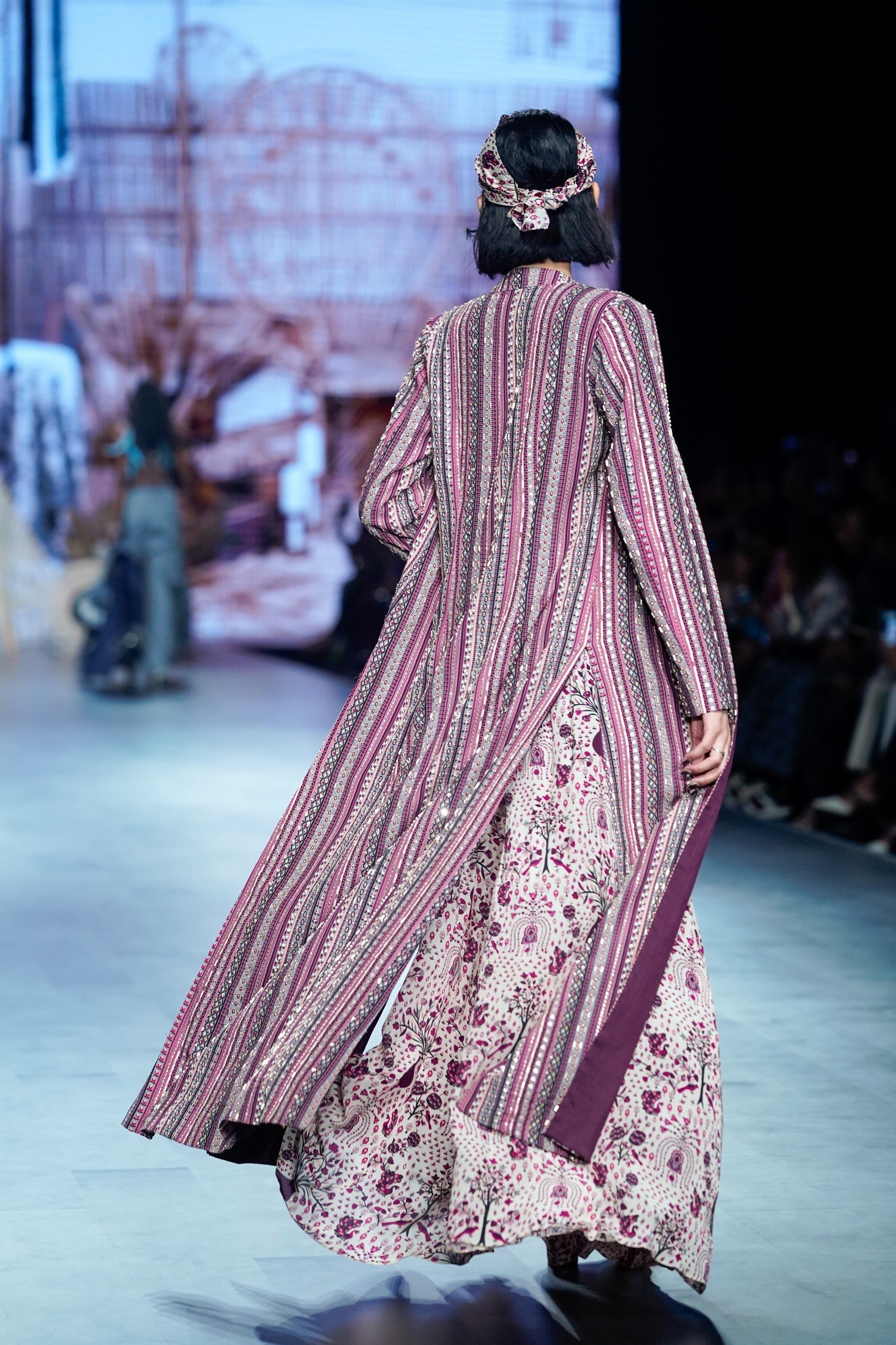 MERLOT CAPE SET