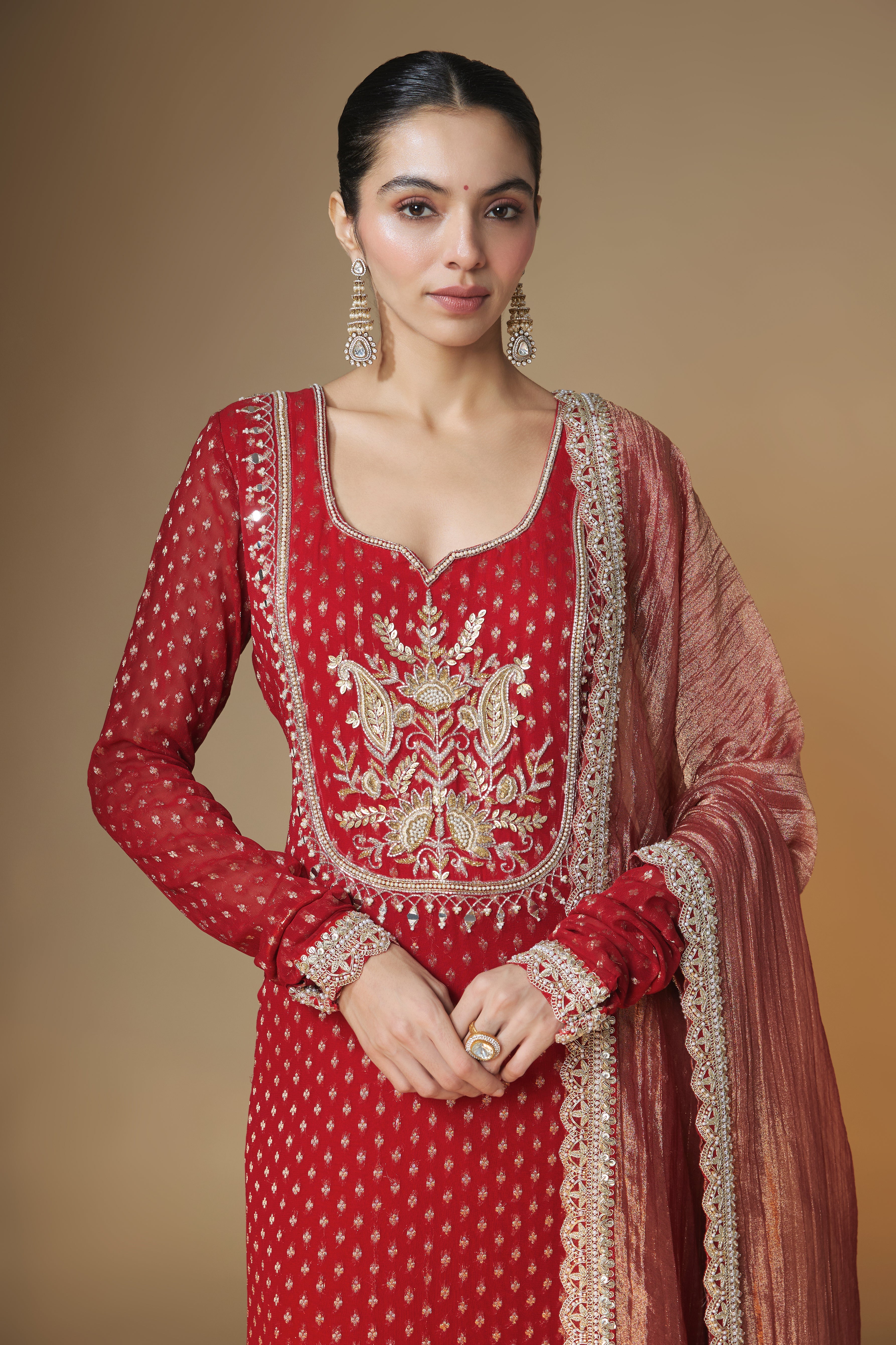 Red benarasi butti kurta pants set