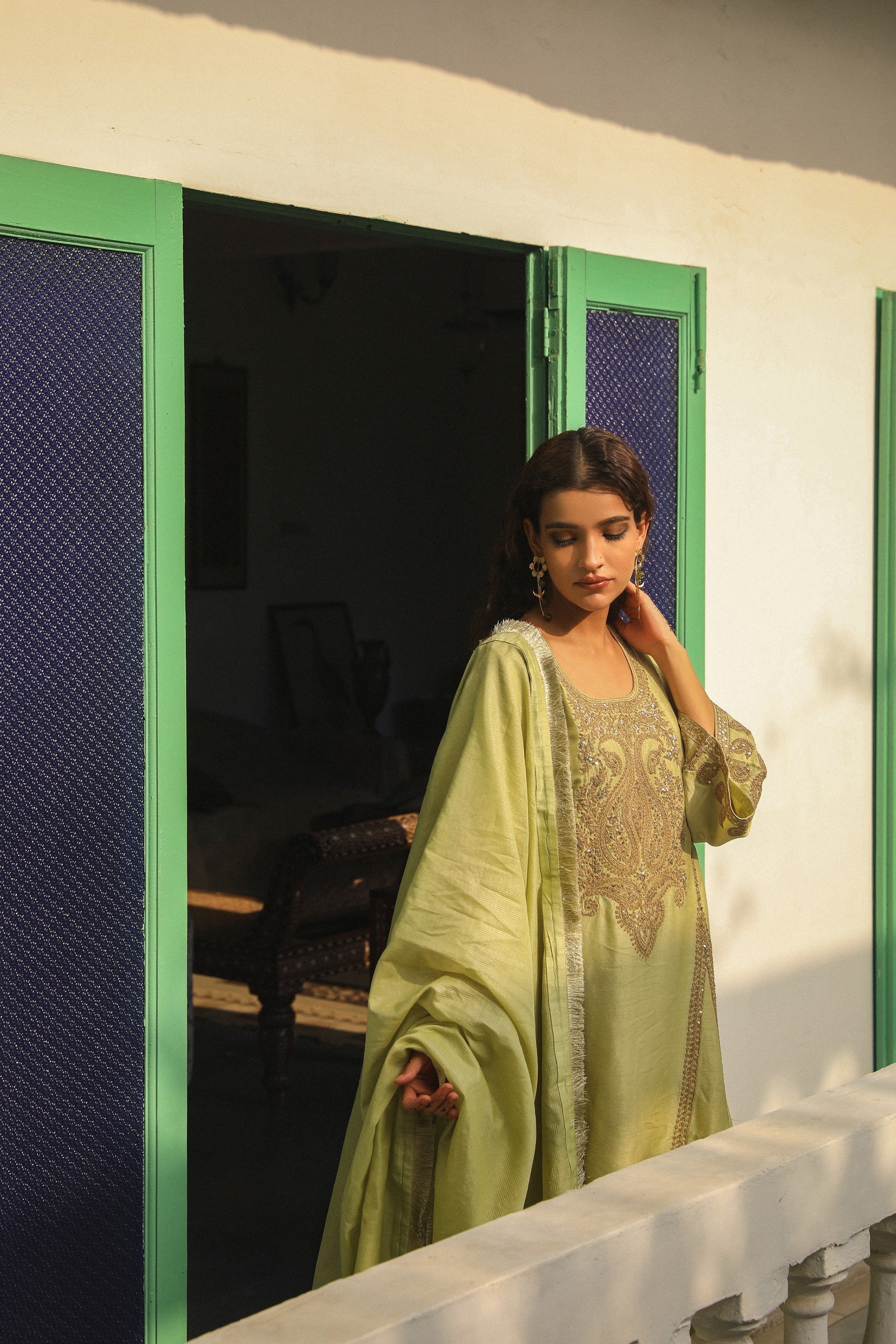 KHIZAAN KURTA SET