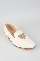 Off White Royal Crest Embroidered Juttis