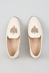 Off White Royal Crest Embroidered Juttis