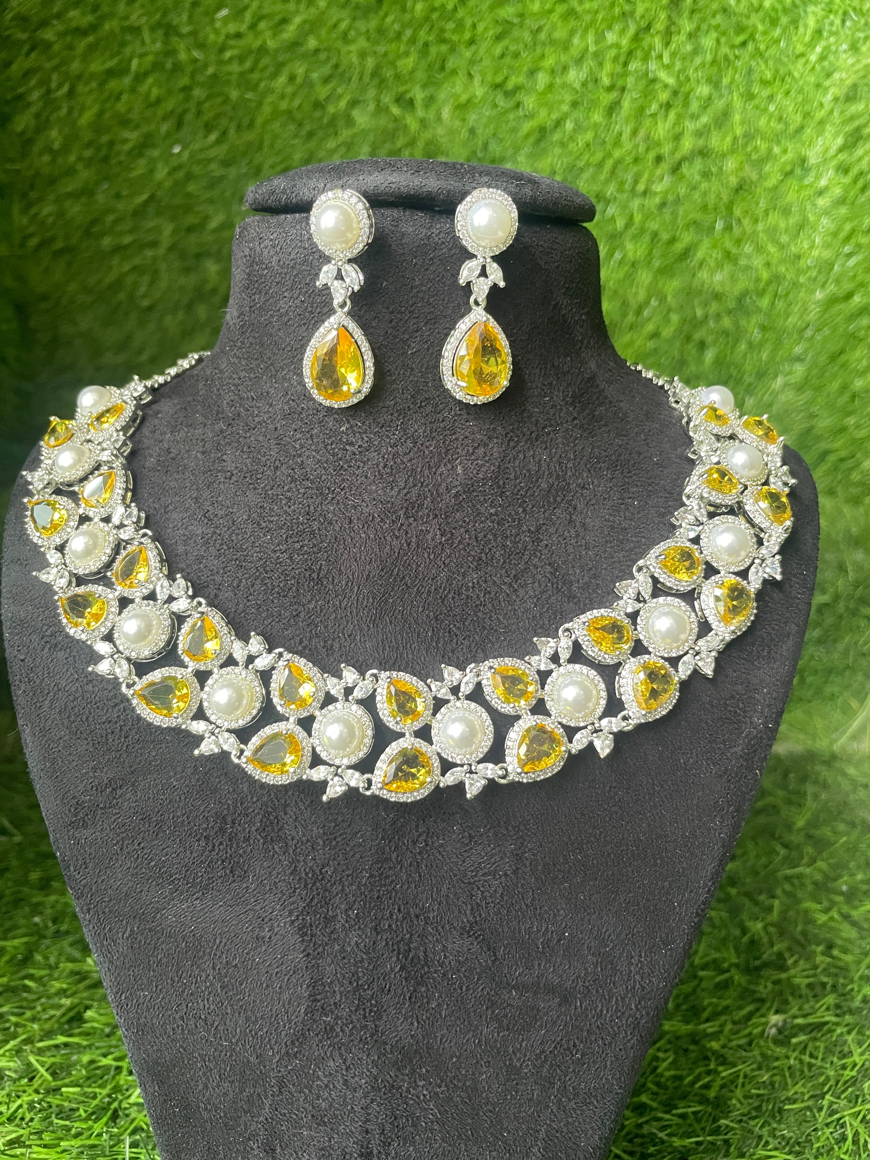 NECKLACE SET