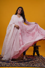 GOWN