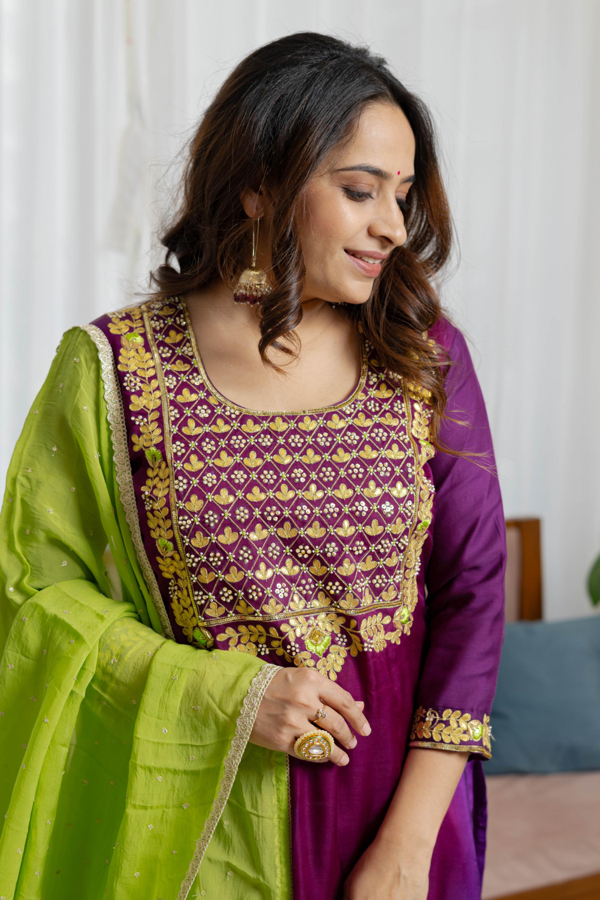 Suit set