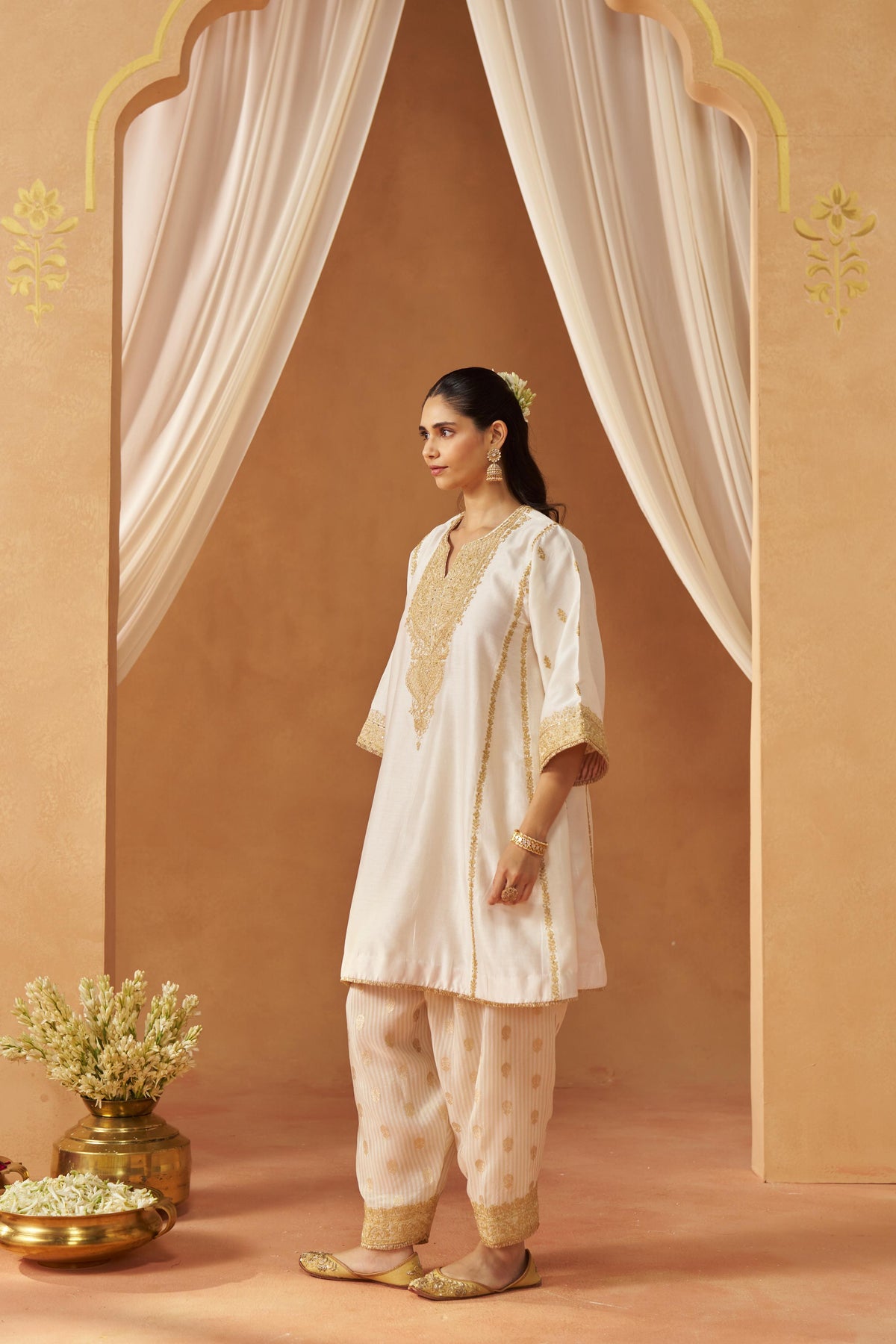 Maahgul Daisy Ivory Kalidaar Chauga with Salwar and Dupatta
