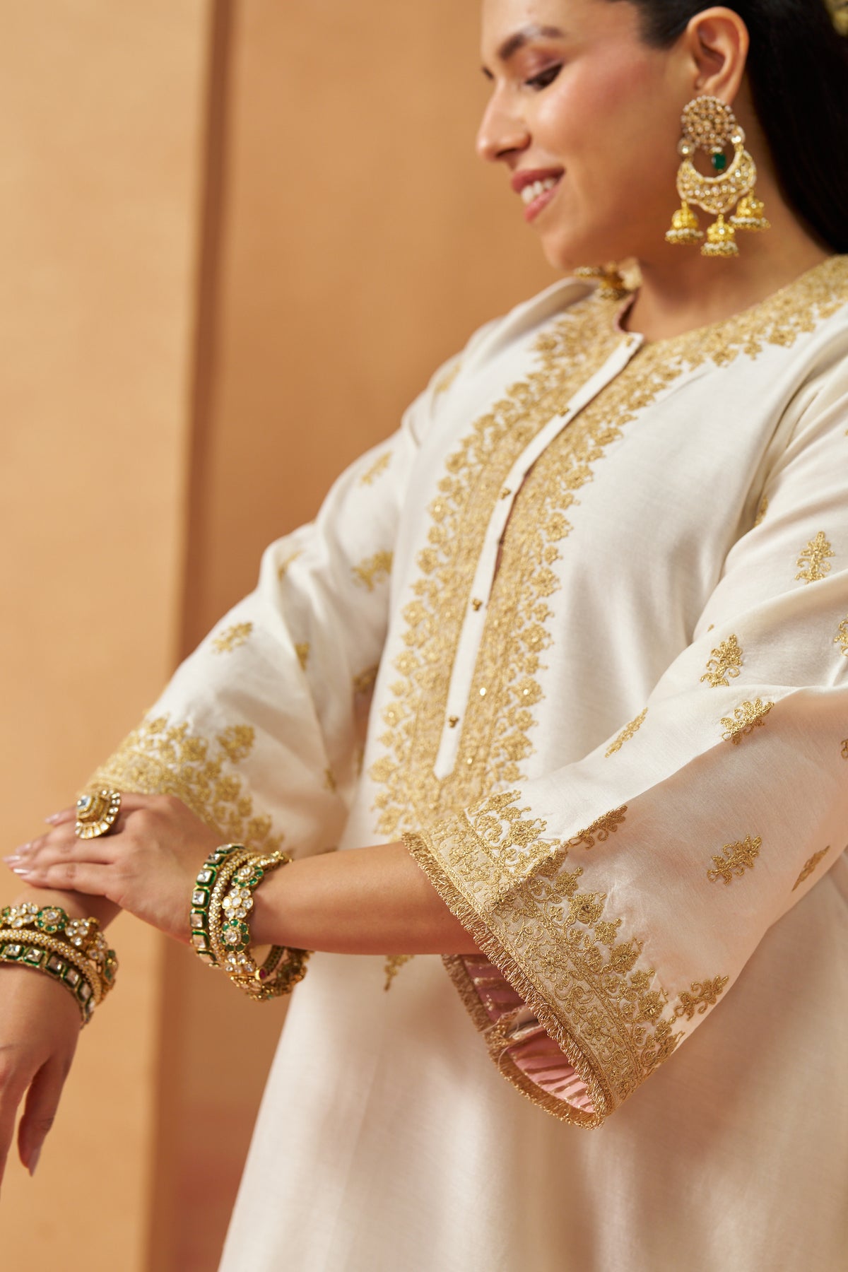 Zeenal Daisy Ivory A-Line Kaaftan with Salwar and Dupatta