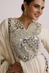 IVORY KURTA PANT DUPATTA SET