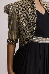 BLACK DRAPE TUNIC WITH BELT AND JACKET