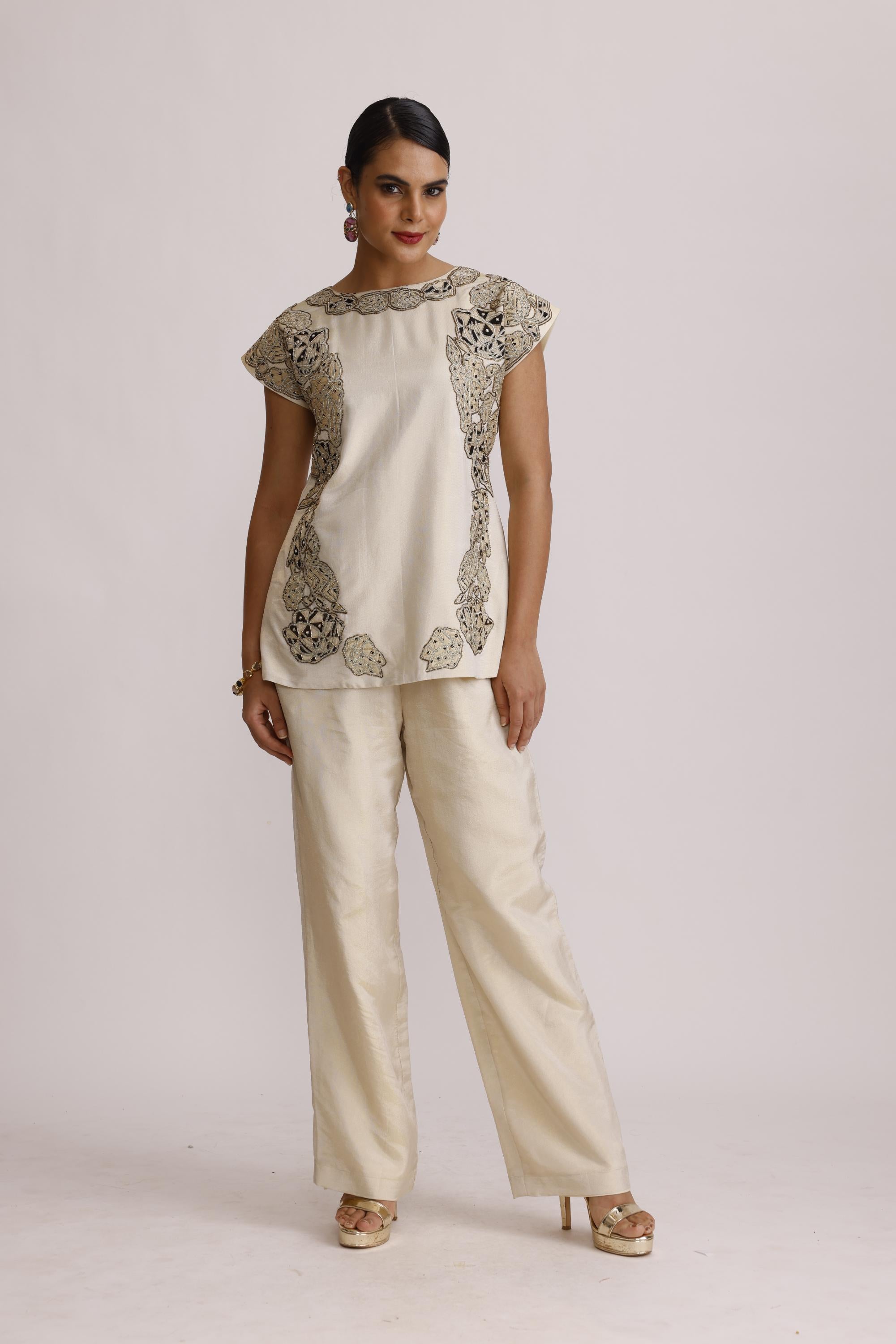 IVORY TOP WITH STRAIGHT PANT