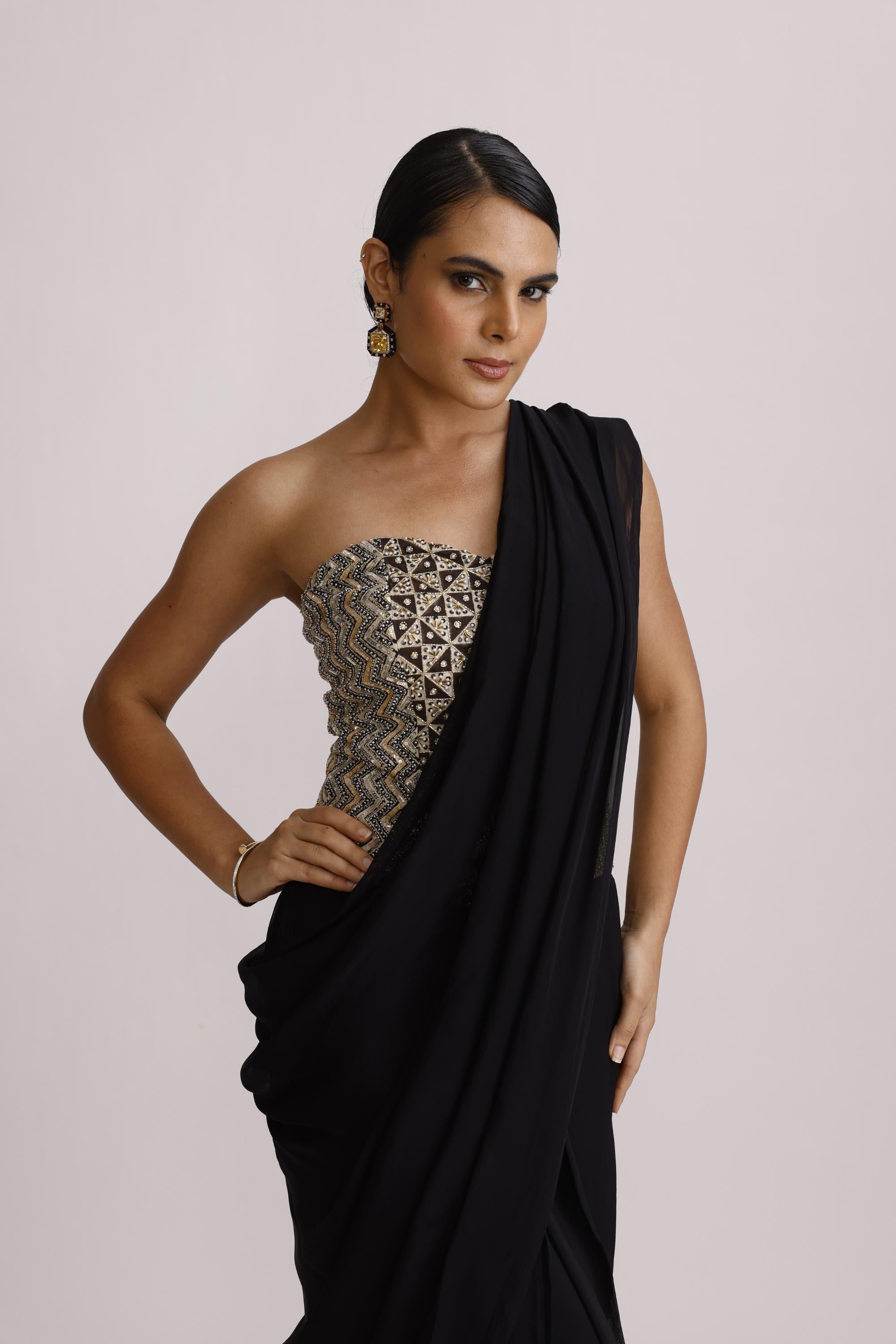 BLACK CORSET TOP WITH DRAPE SAREE