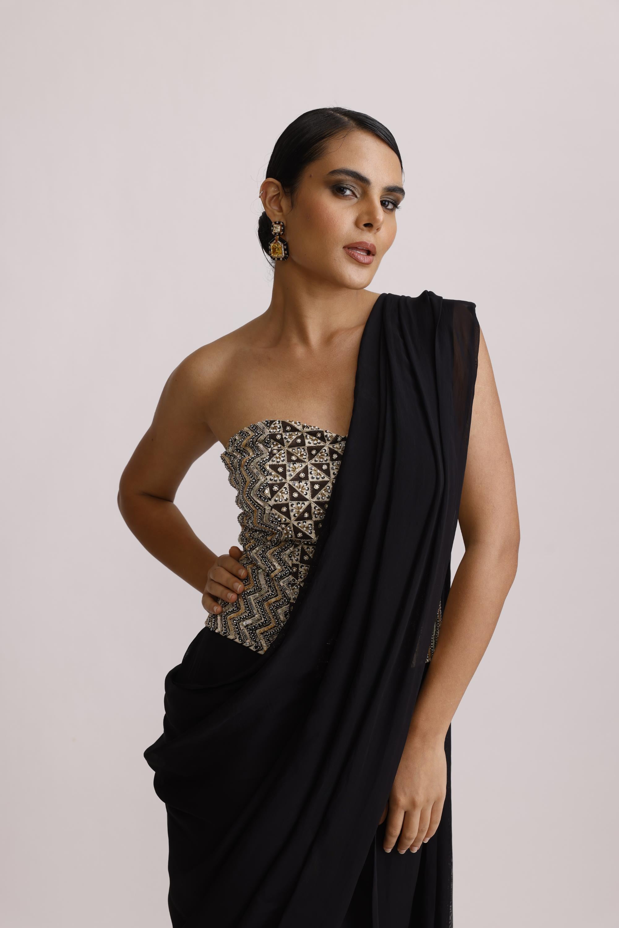 BLACK CORSET TOP WITH DRAPE SAREE