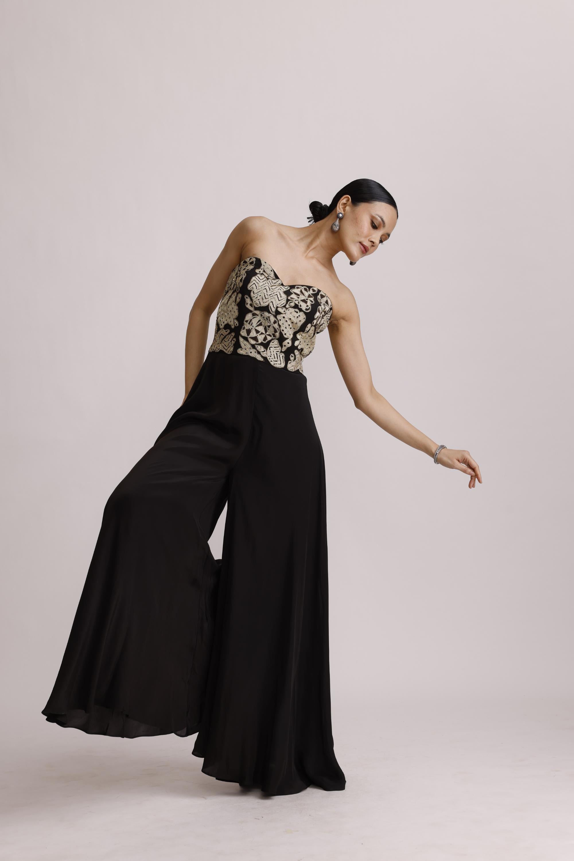 BLACK CORSET JUMPSUIT WITH RUFFLE DUPATTA