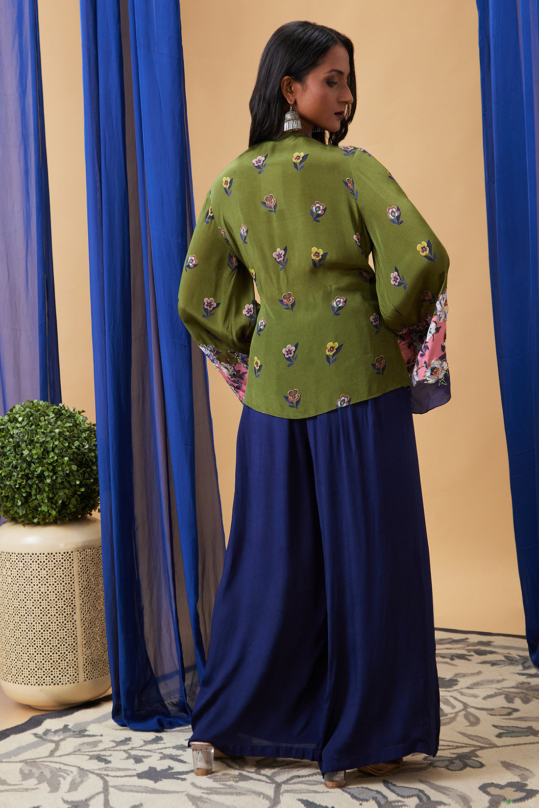 Tasnim Angarkha Set