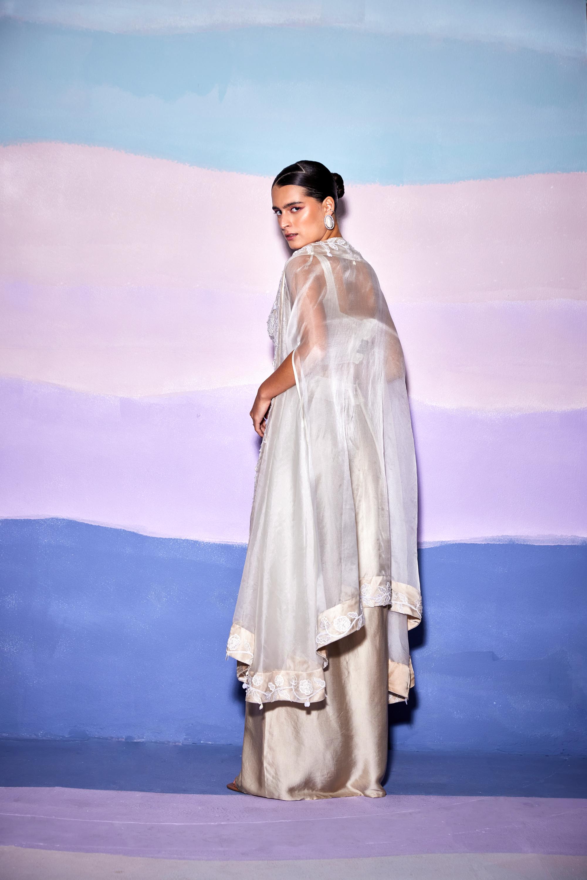 APRICOT CAPE