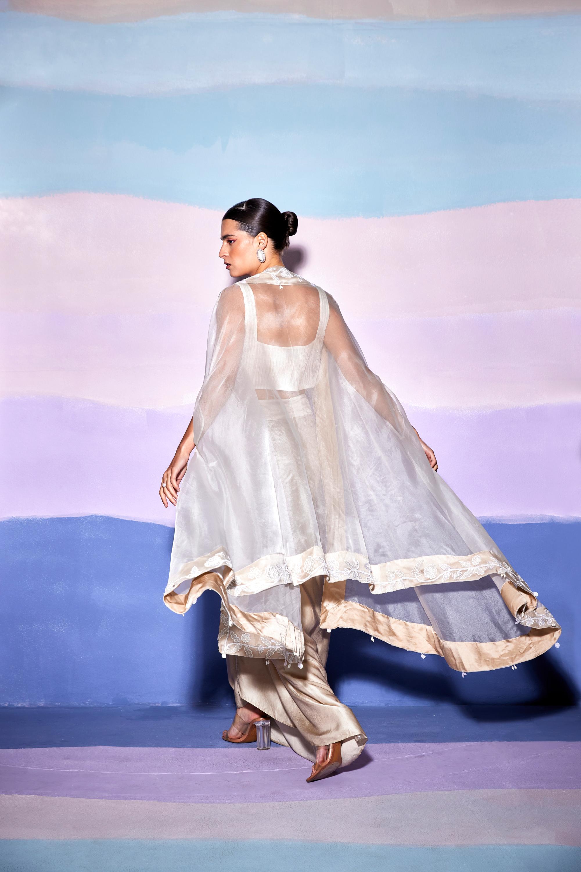 APRICOT CAPE