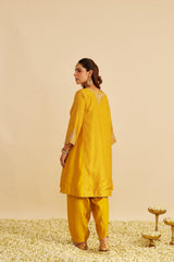 KAYRA - SHORT GATHERED CHAUGA WITH SALWAR
