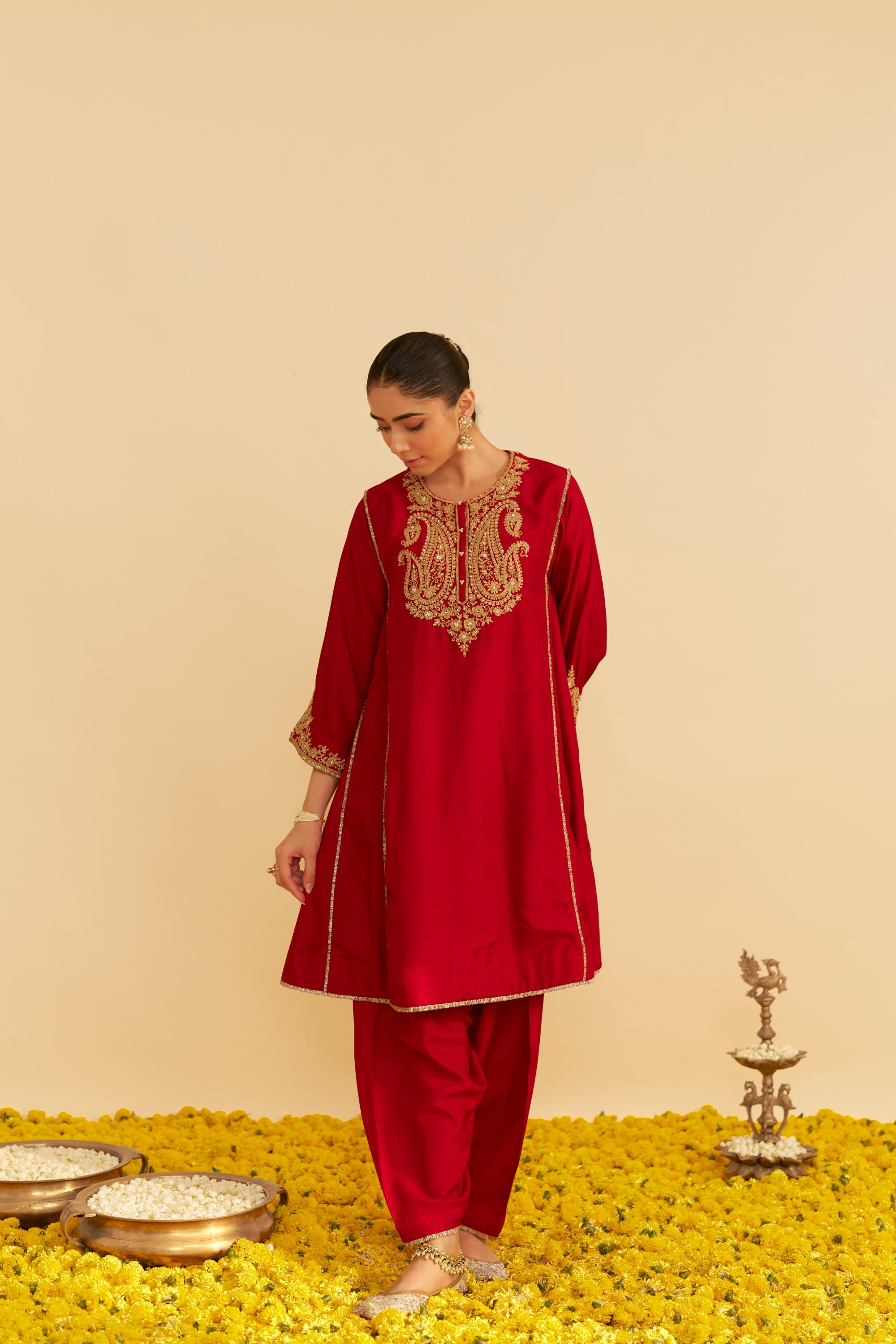 AYRA - SHORT CHAUGA WITH SALWAR