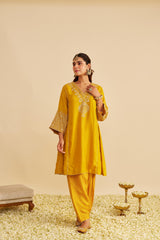 NIYAH - SHORT CHAUGA WITH SALWAR