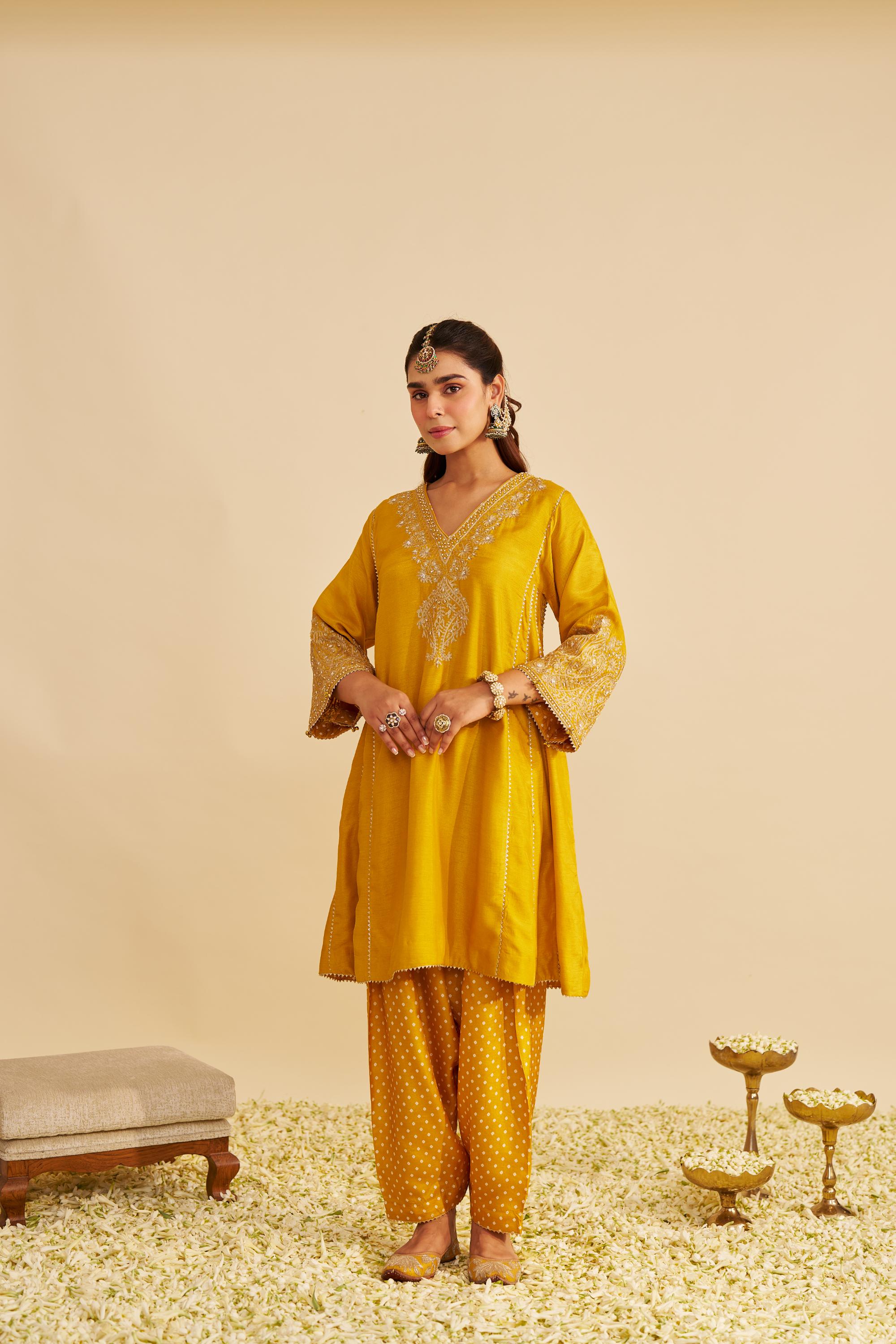 NIYAH - SHORT CHAUGA WITH SALWAR