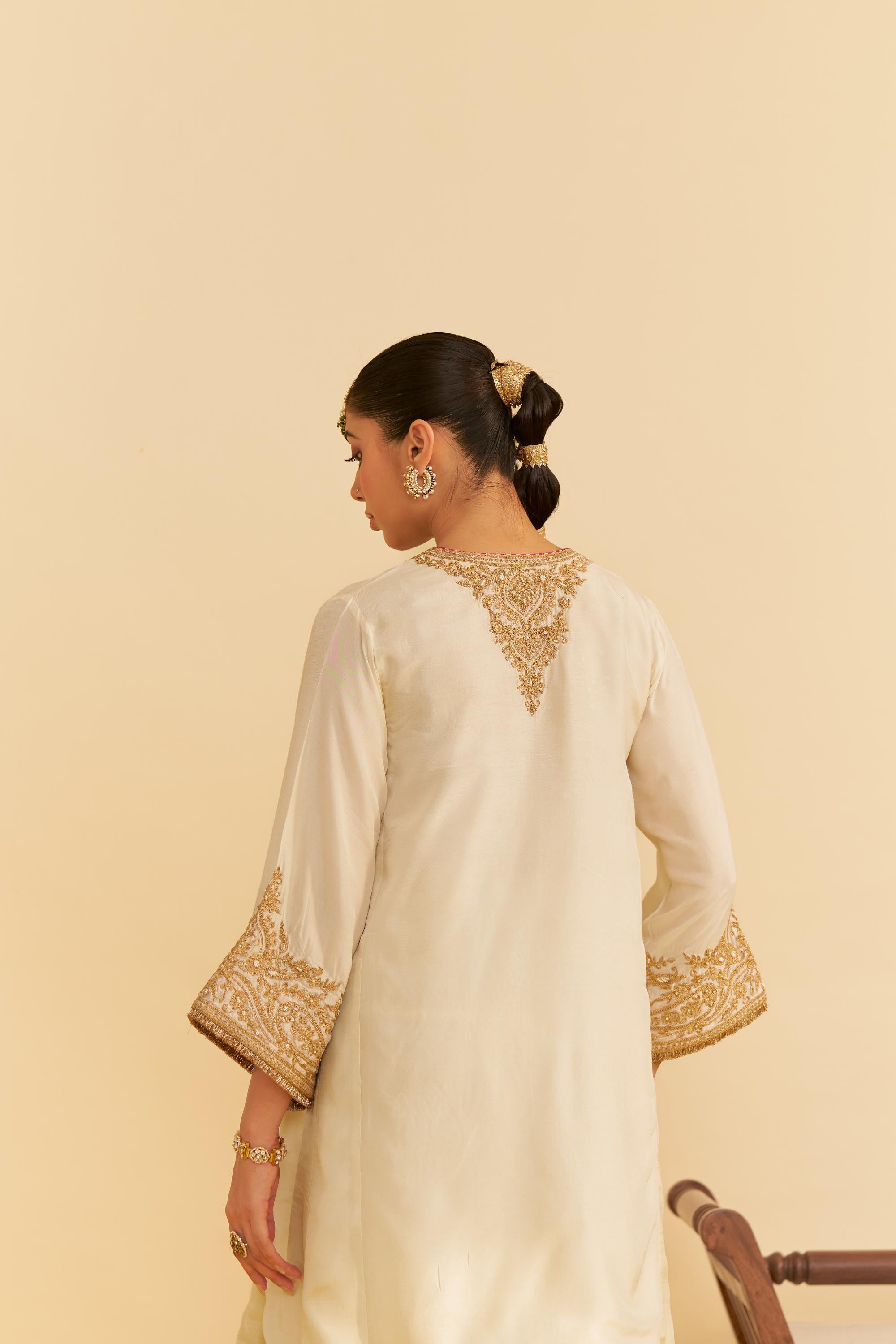 MARWA - SHORT CHAUGA WITH SALWAR