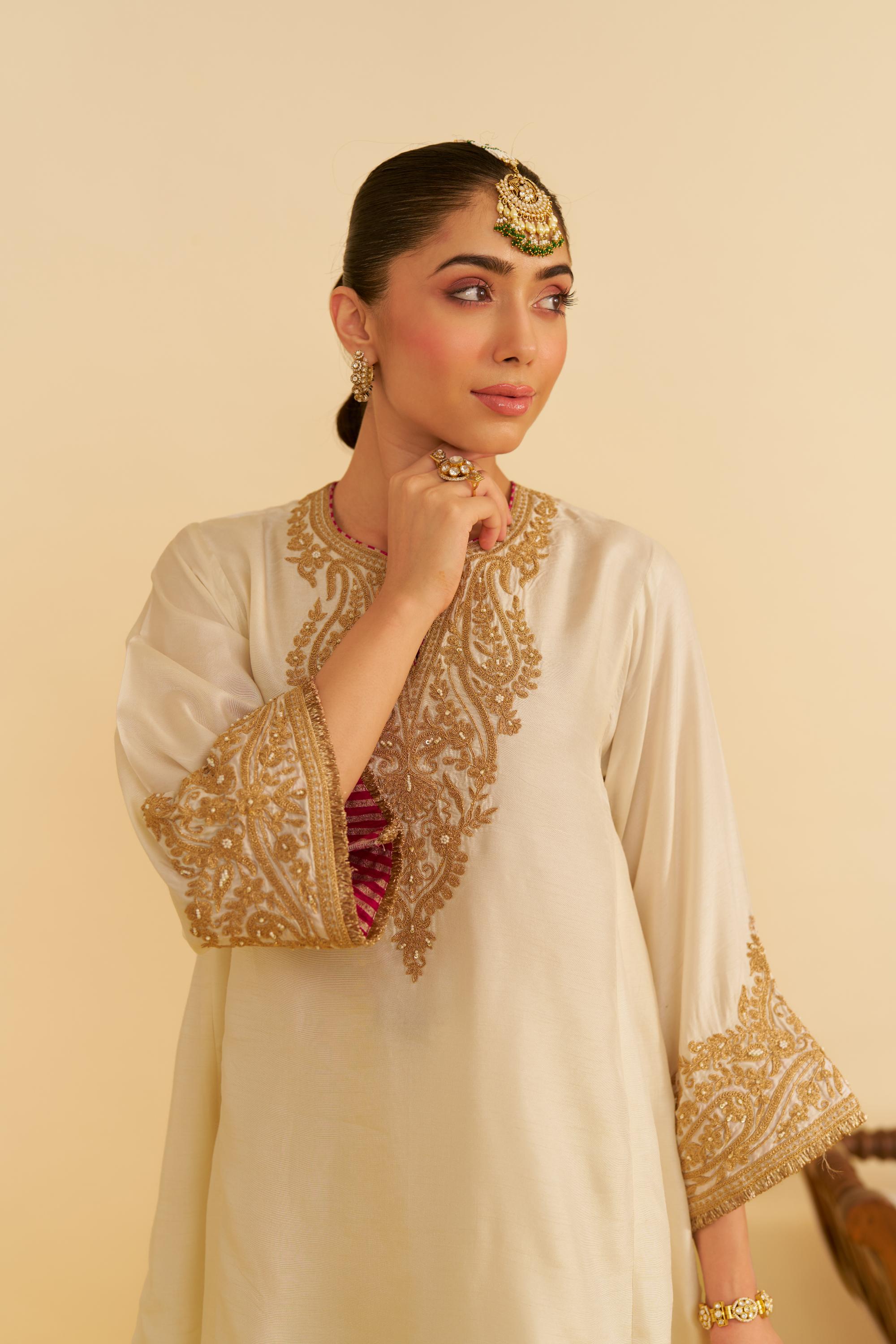 MARWA - SHORT CHAUGA WITH SALWAR