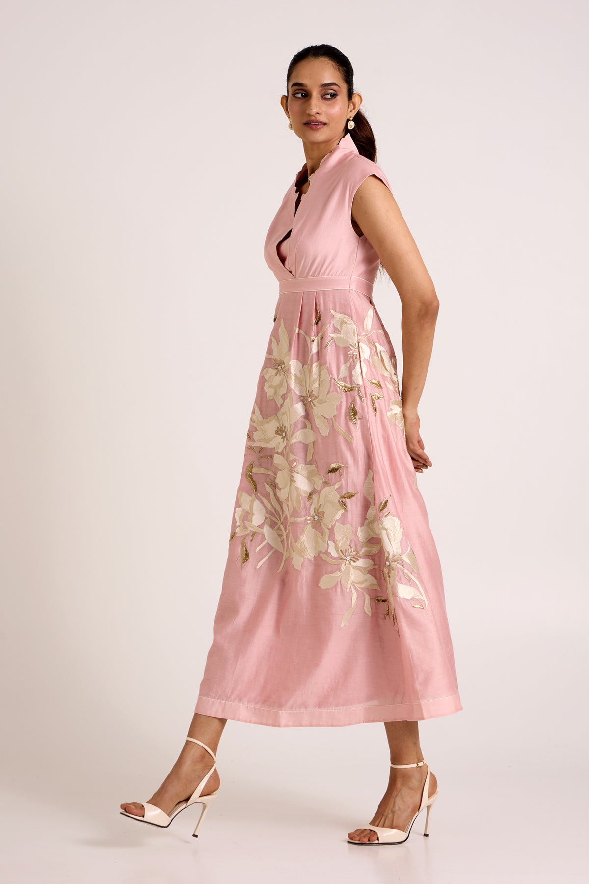 Ice Pink Paiva - Soft Bloom Midi Dress