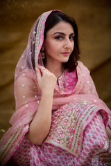 Soha Ali Khan in Dhruvi Sharara Set