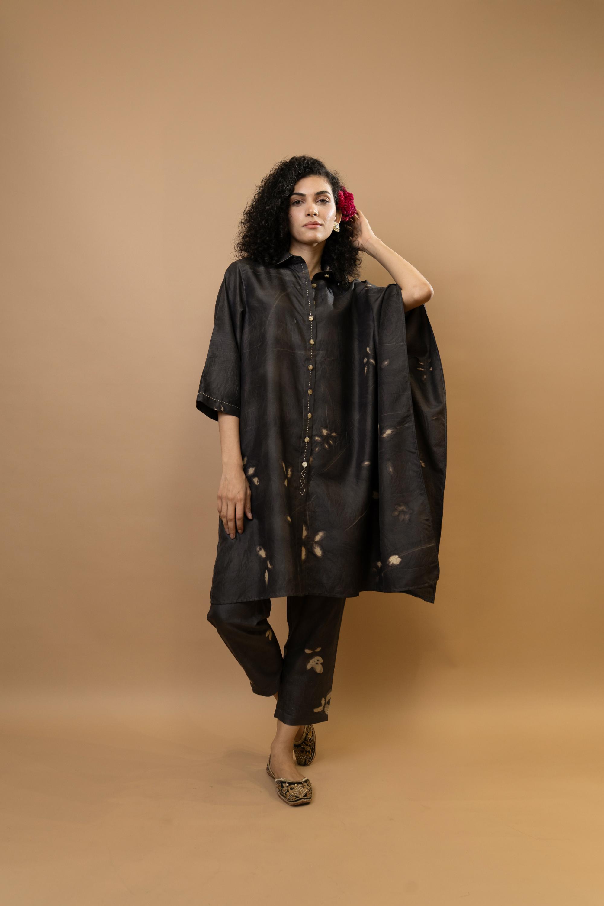 Neelkanth one sleeve tunic