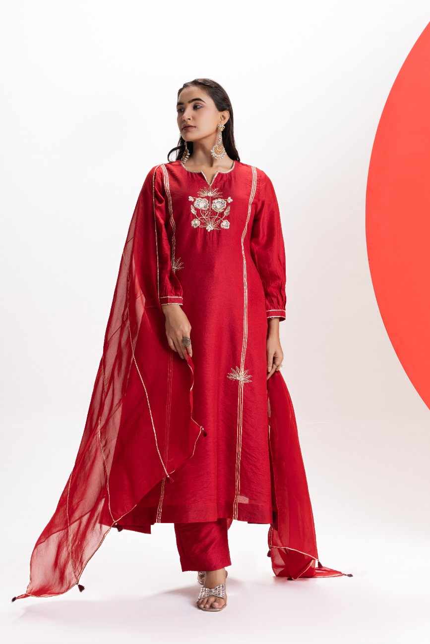 GEETIKA SOBTI IN GOTA EMBROIDERED KURTA SET