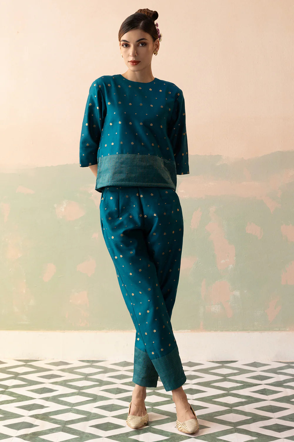 Benarasi Silk Buty Short Top & Pants with Tissue Border
