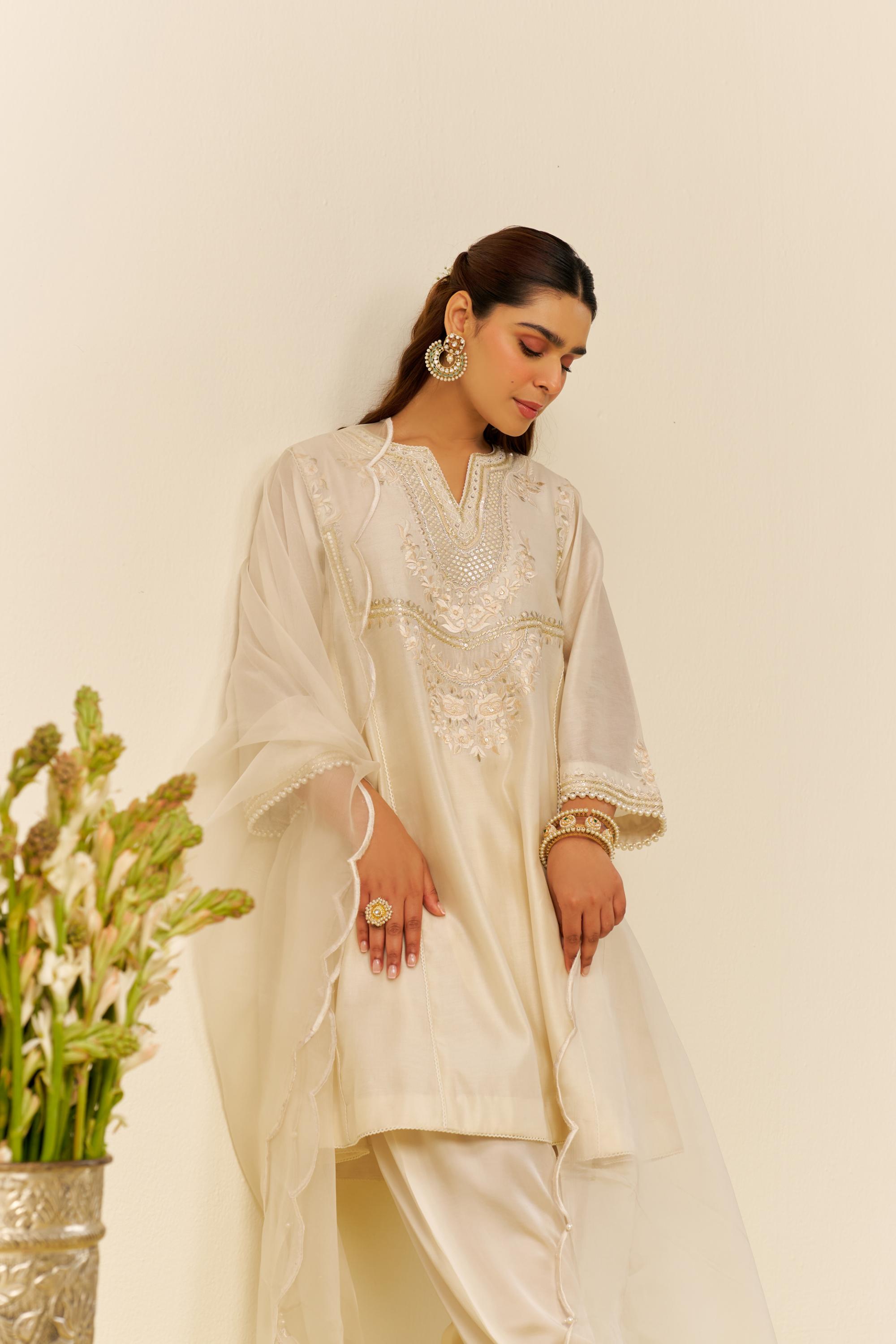 AIZA - SHORT CHAUGA WITH SALWAR AND DUPATTA