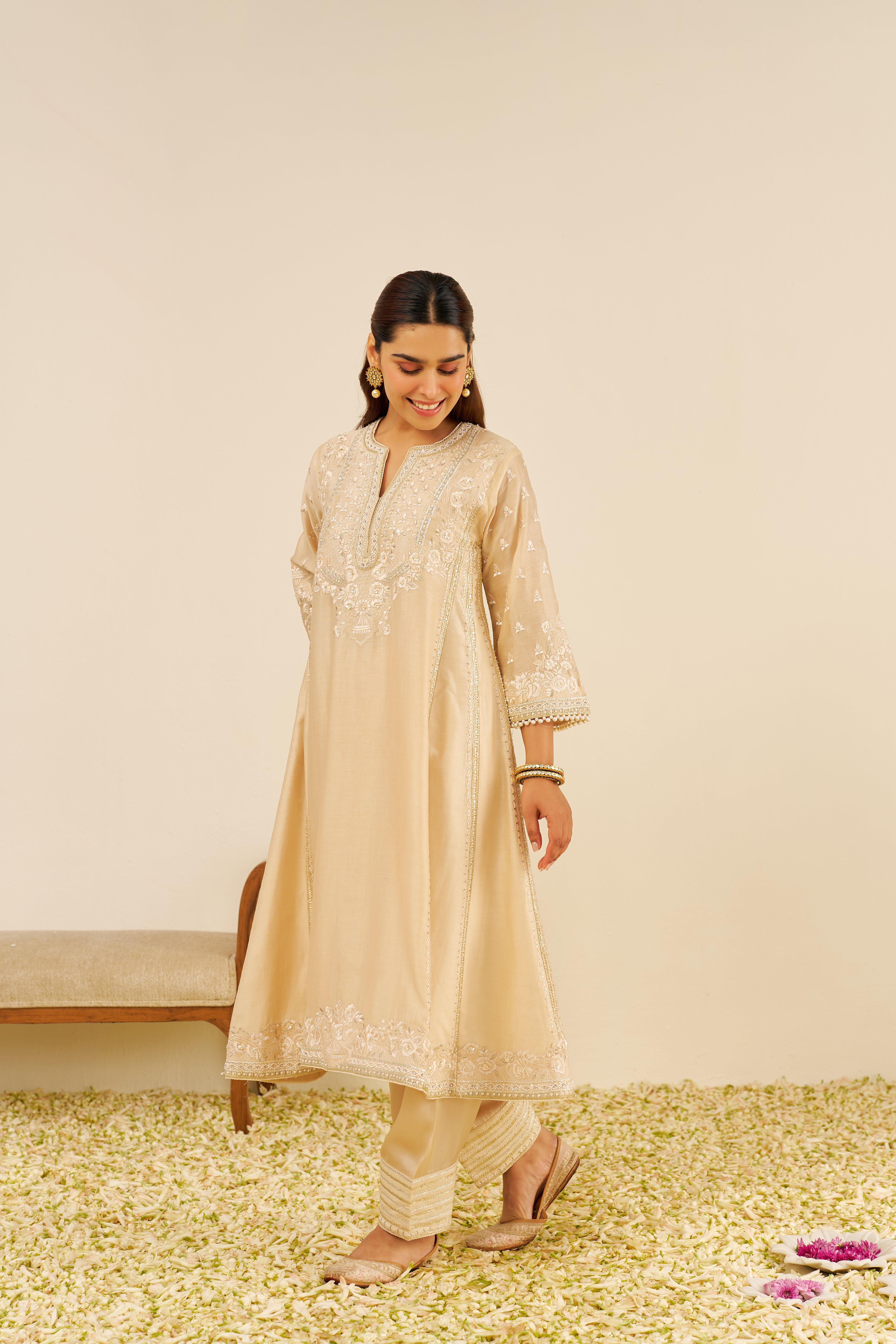 MAAROOFA - LONG CHAUGA WITH SALWAR