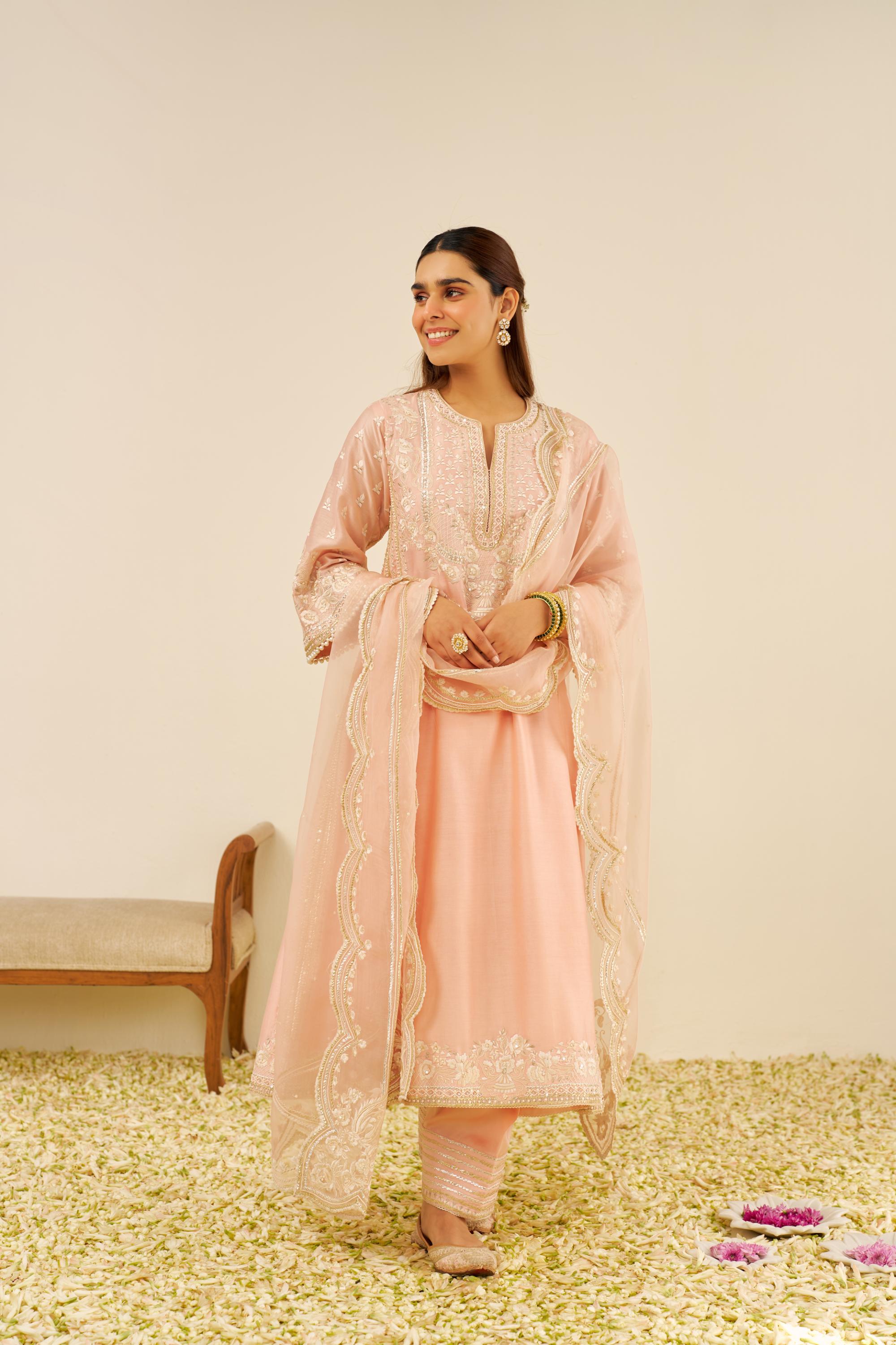 MAAROOFA - LONG CHAUGA WITH SALWAR
