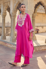 Gulaabo Kaftan Set
