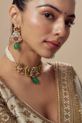 vivinia BY VIDHI MEHRA Morpankh Gold Plated Green Womens Beaded Choker Necklace Set with Pair of Earrings (Freesize)