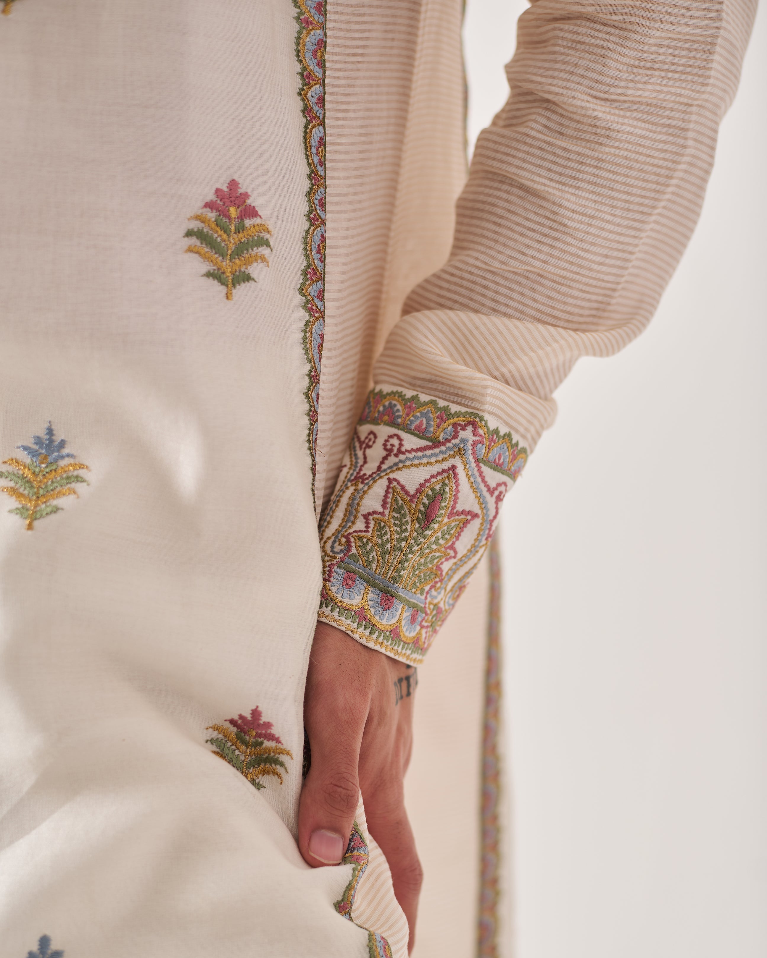 Phiran Kurta With Flare Pants / Chanderi Woven / Ivory / Golden Blossom / Resham Embroidery