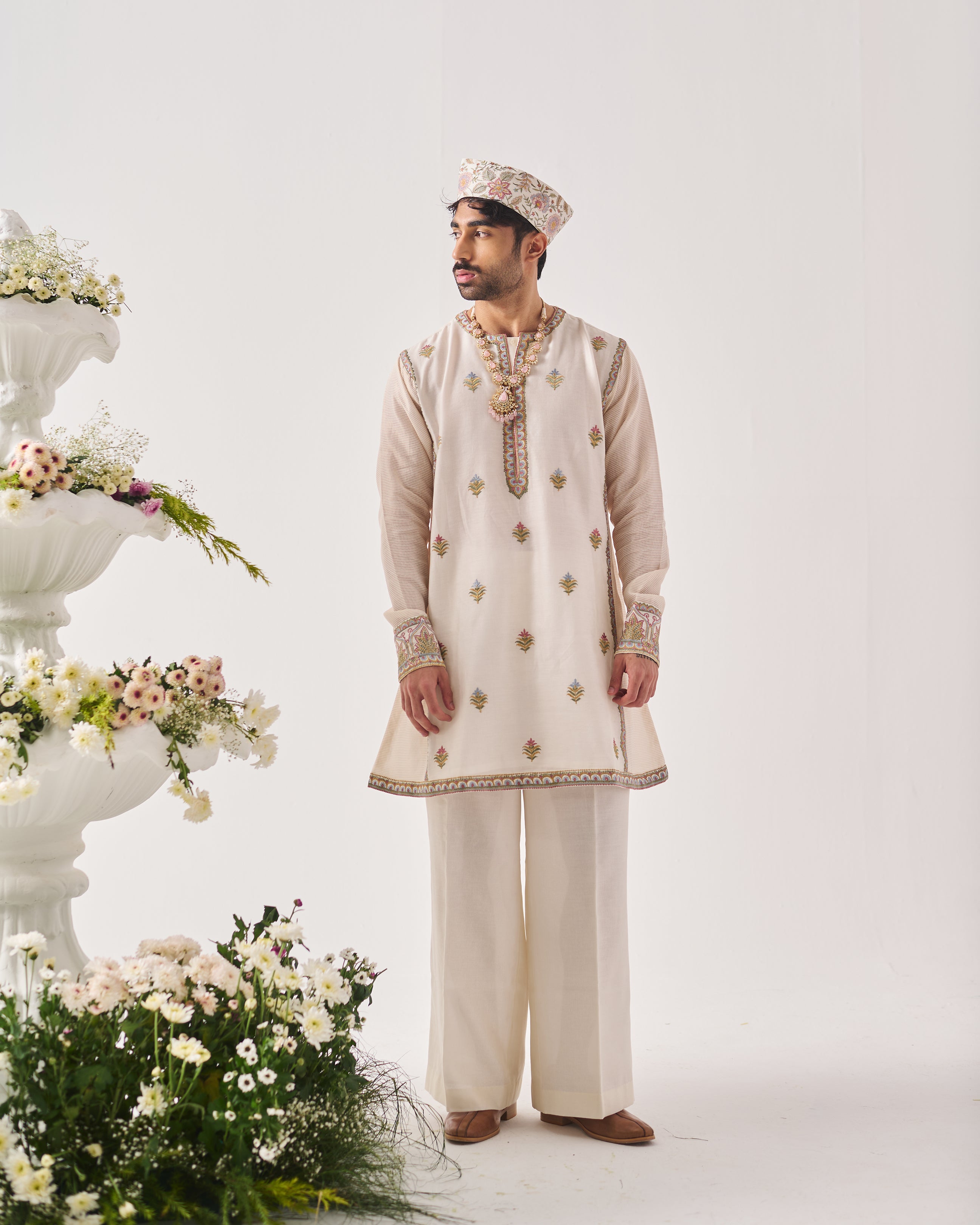 Phiran Kurta With Flare Pants / Chanderi Woven / Ivory / Golden Blossom / Resham Embroidery