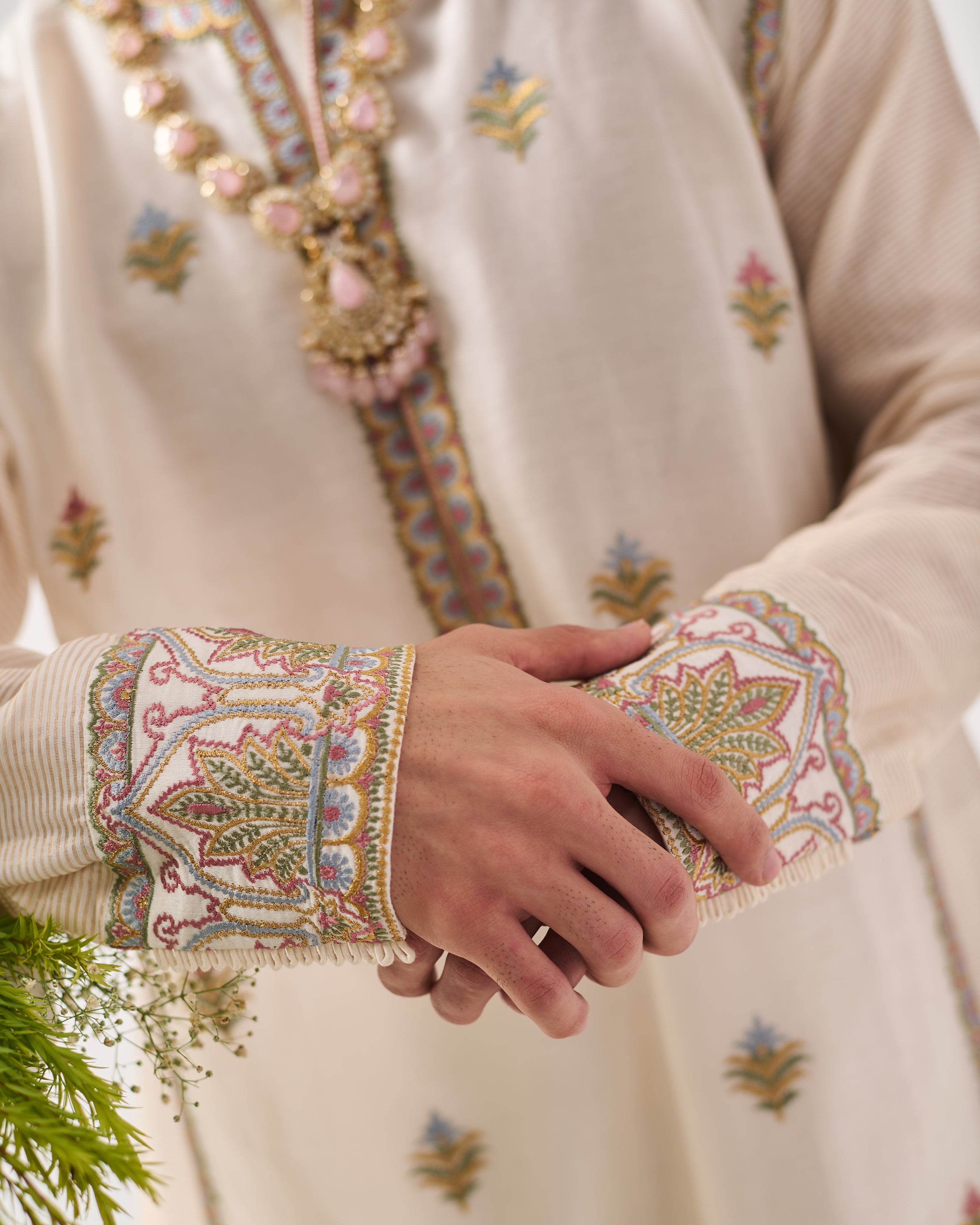 Phiran Kurta With Flare Pants / Chanderi Woven / Ivory / Golden Blossom / Resham Embroidery