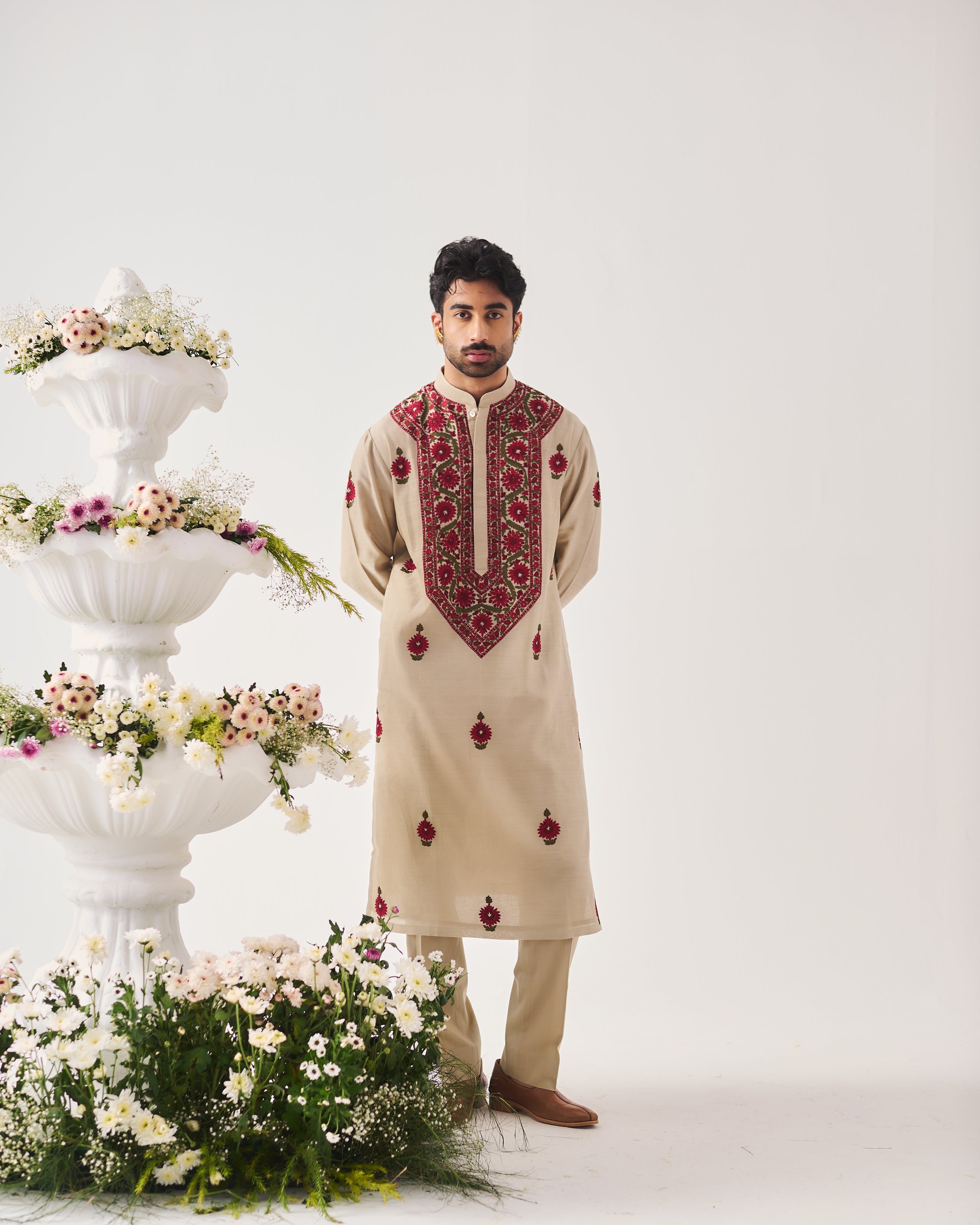 Kurta With Pants / Chanderi / Light Beige / Crimson Bloom / Aari Embroidery