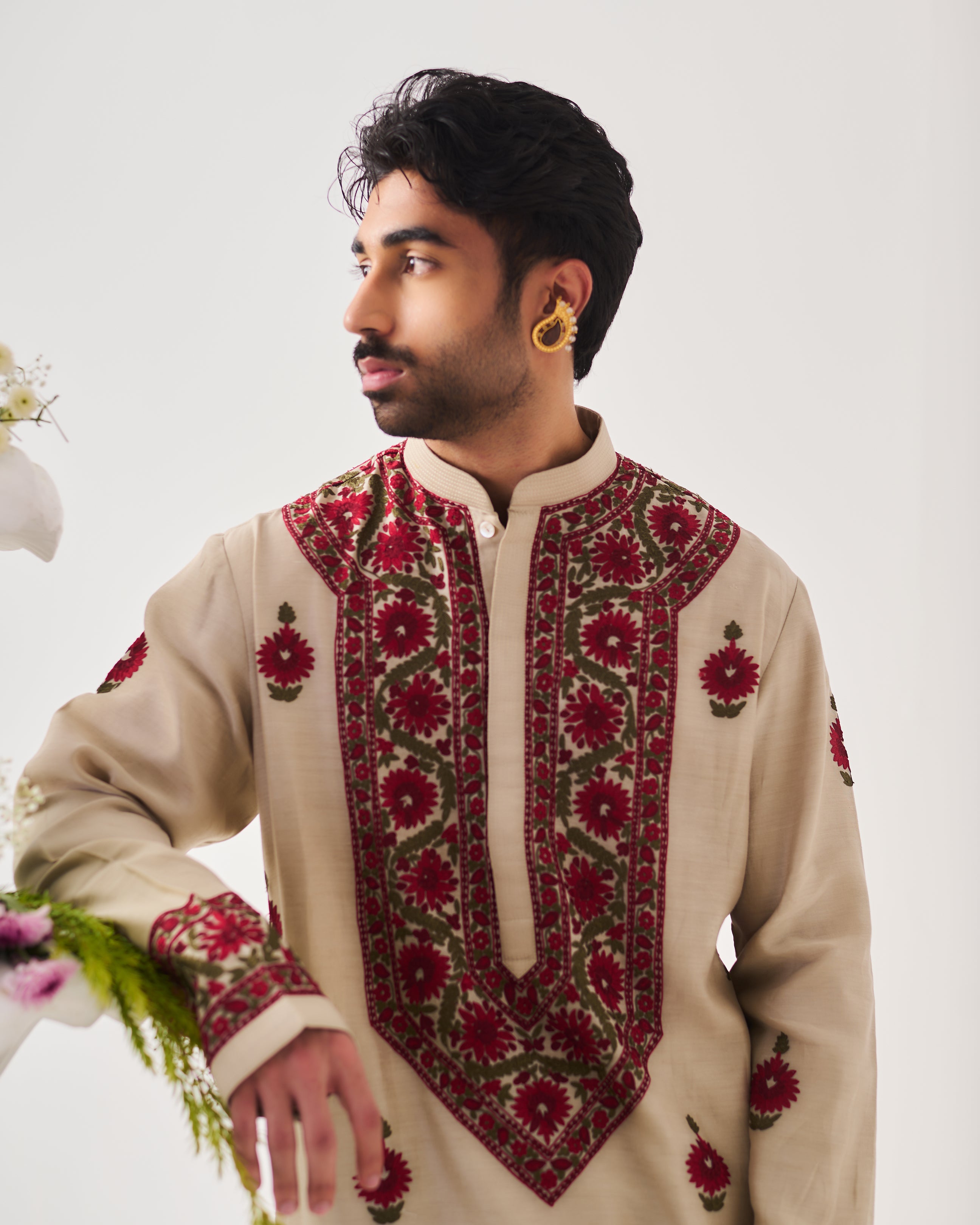 Kurta With Pants / Chanderi / Light Beige / Crimson Bloom / Aari Embroidery