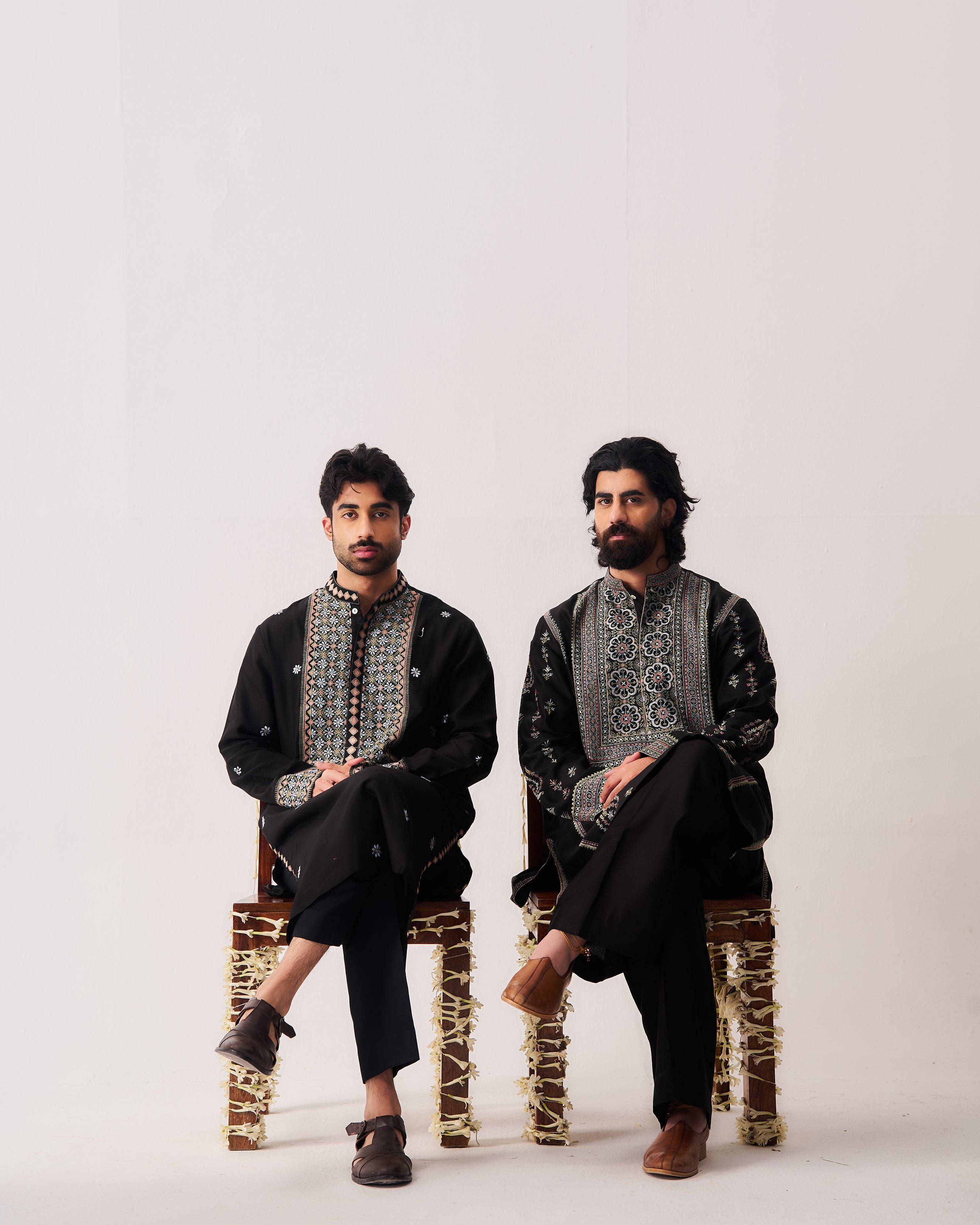 Phiran Kurta With Flare Pants / Chanderi / Black / Garden Tapestry / Resham Embroidery