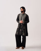 Phiran Kurta With Flare Pants / Chanderi / Black / Garden Tapestry / Resham Embroidery