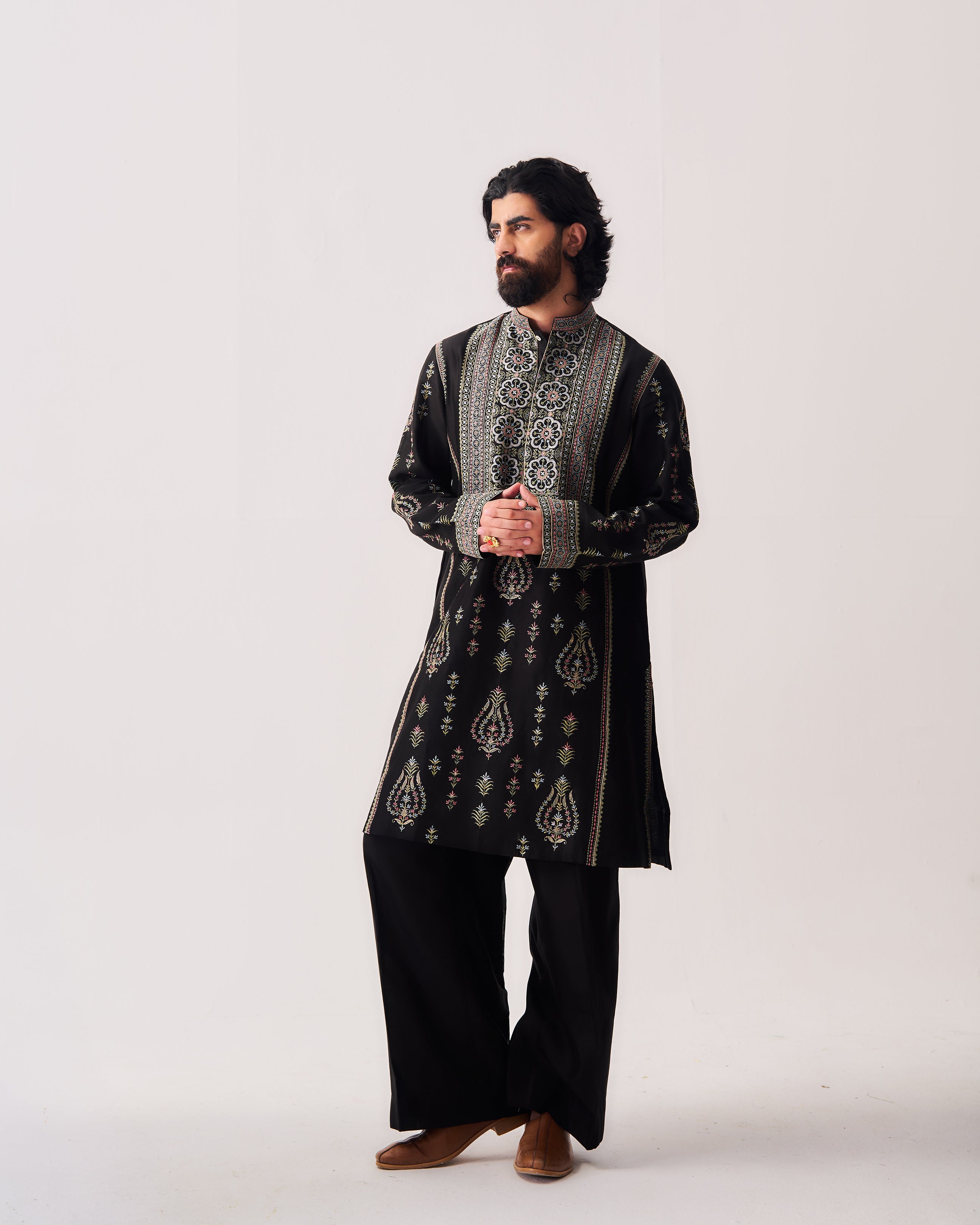 Phiran Kurta With Flare Pants / Chanderi / Black / Garden Tapestry / Resham Embroidery
