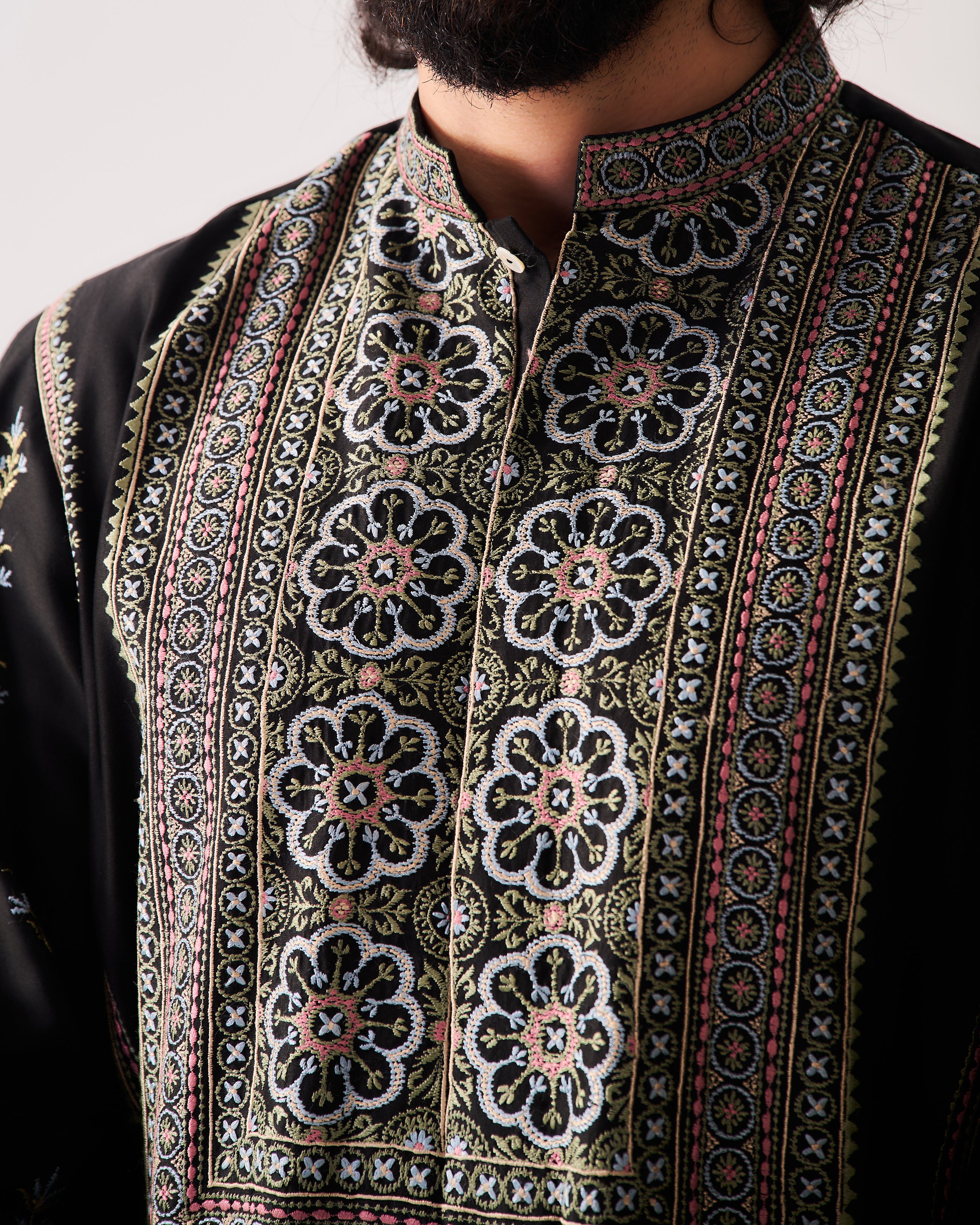Phiran Kurta With Flare Pants / Chanderi / Black / Garden Tapestry / Resham Embroidery