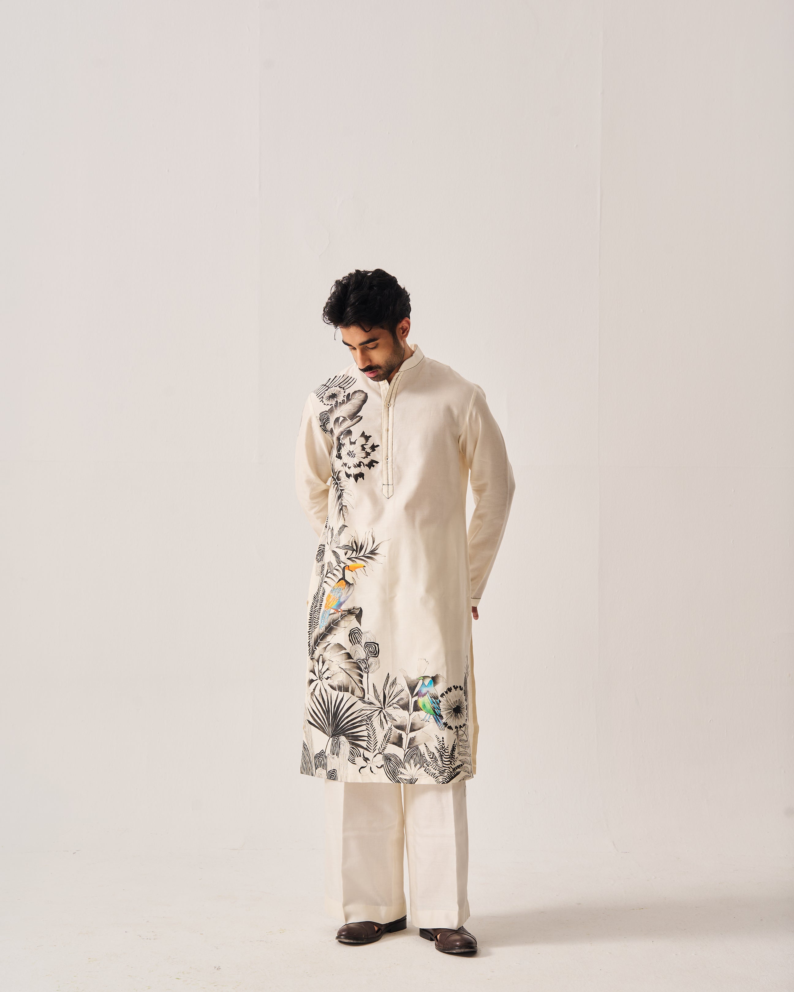 Kurta With Flare Pants / Chanderi / Ivory / Monochrome Garden / Hand Paint